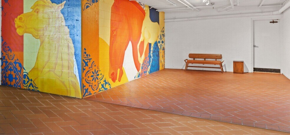 Building Photo - North Harper House