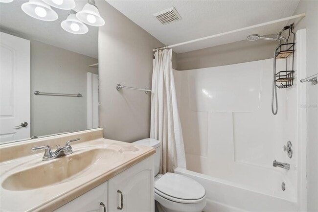 Building Photo - 900 Cove Cay Dr