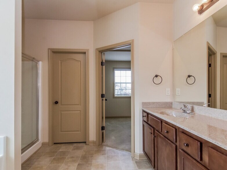 Building Photo - 3258 Sag Harbor Ct NE