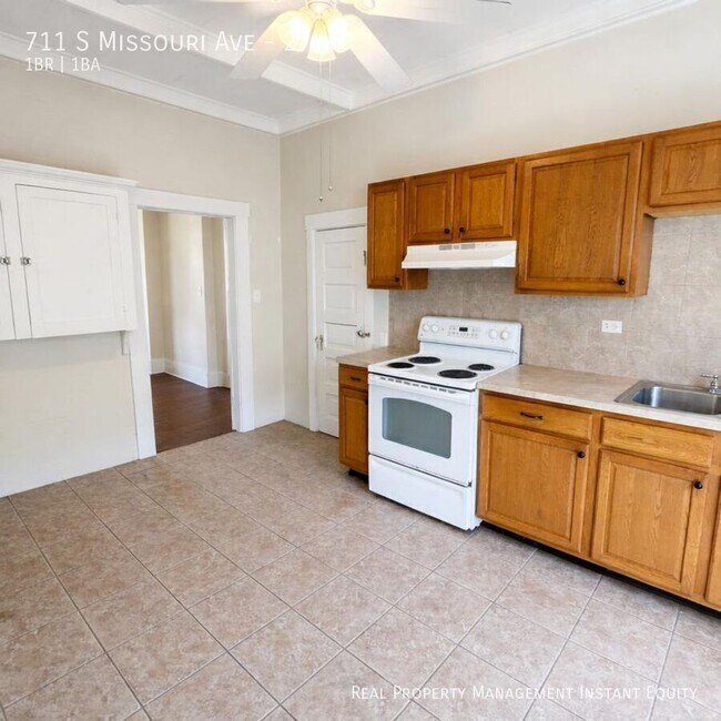 Building Photo - 711 S Missouri Ave