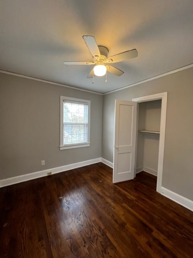 Building Photo - Location - Location - 2 story Duplex - Move In Ready !! This 2-bedroom - 1 Full Bath home is conv...