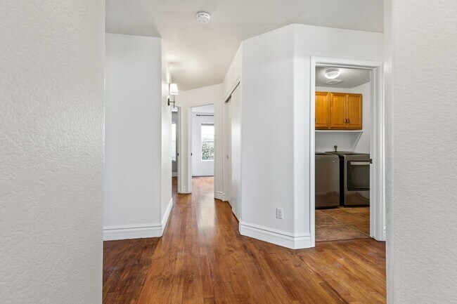 Building Photo - Beautiful 4 bedroom home in North Phoenix