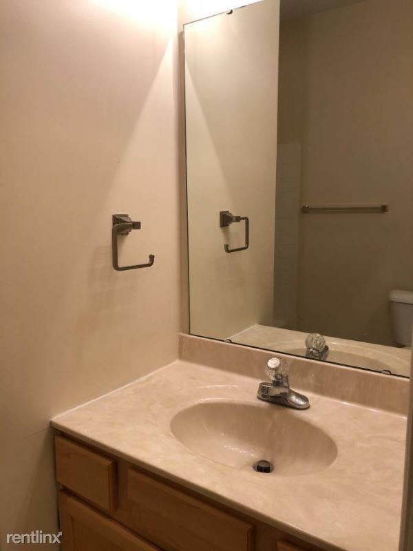 Building Photo - 7576 Mansion Cir