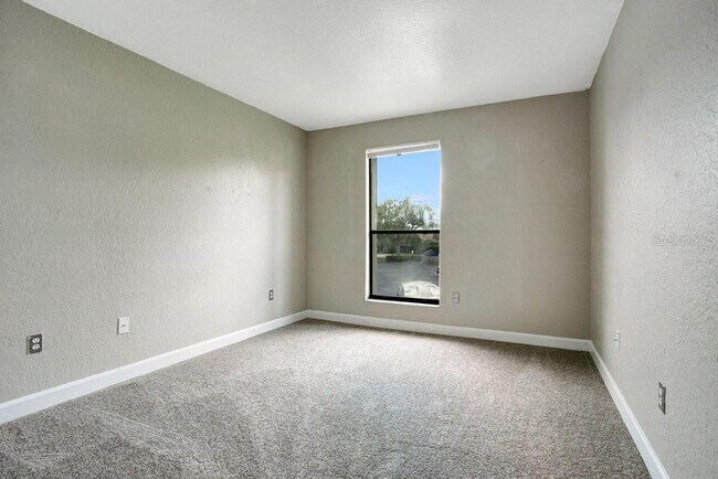 Building Photo - 1346 Stearman Ct