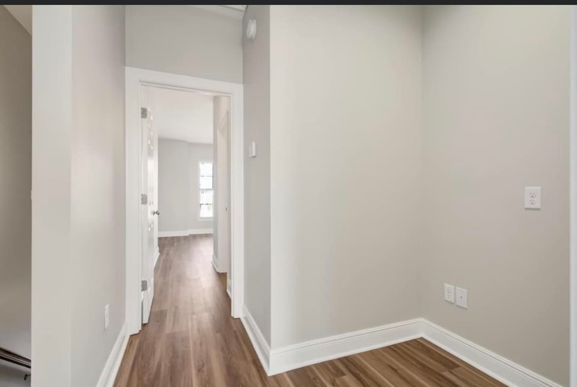 Building Photo - 139 Iberia St