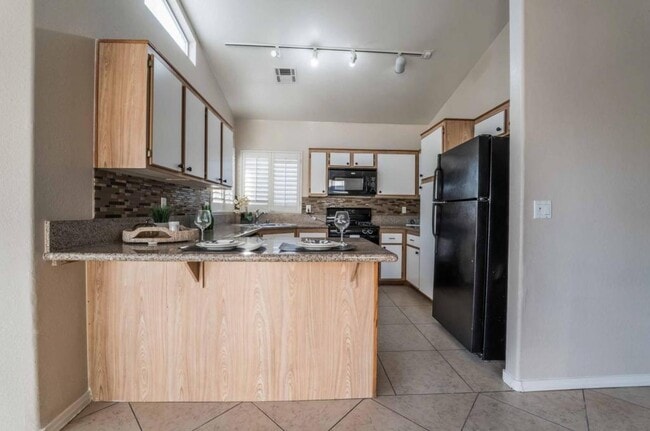 Building Photo - 6617 Lund Dr