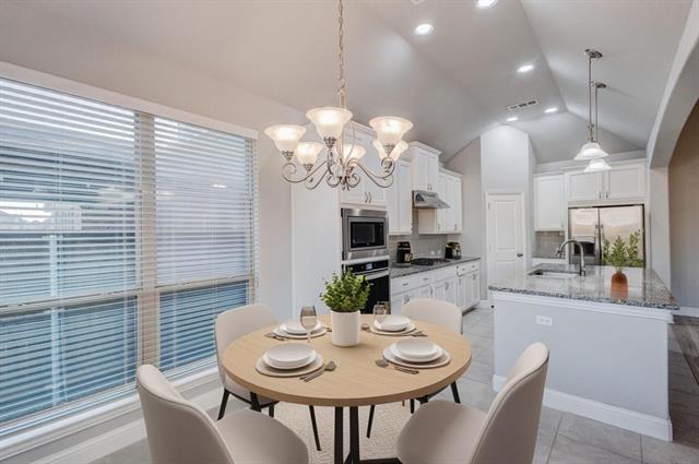 Building Photo - 2020 Overton Park Dr