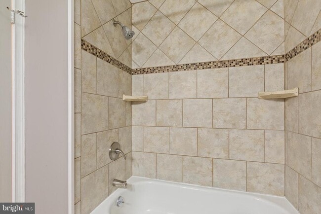 Building Photo - 5650 Sheerock Ct