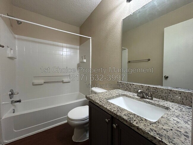Building Photo - 4888 Parkview Hills Ln