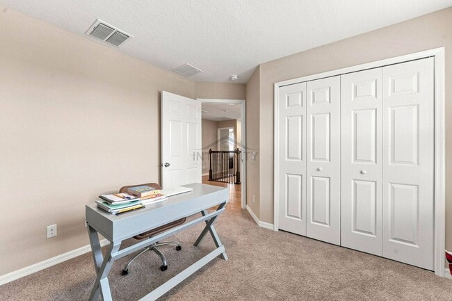 Building Photo - 9464 Crescent Ray Dr