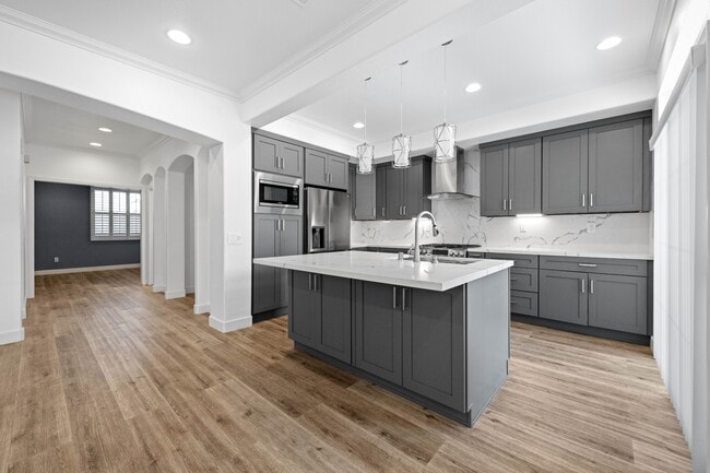 Building Photo - 9204 S Nobel Way