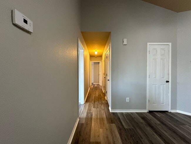 Building Photo - 35 Aberdeen Cir