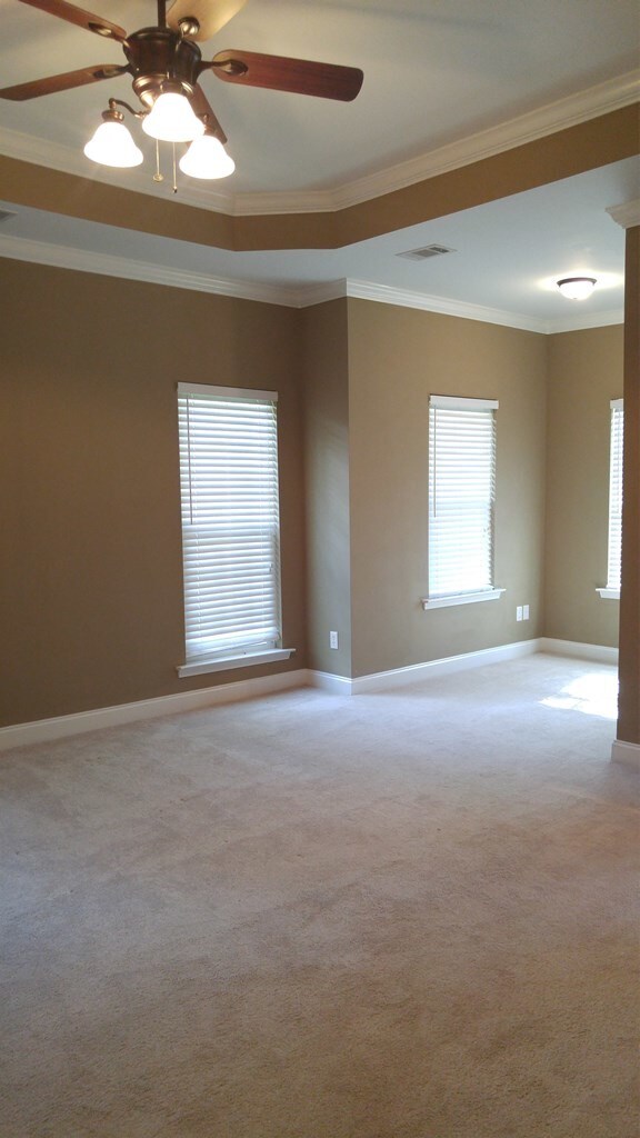 Building Photo - 3719 Castle Pines Ln