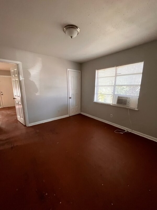 Building Photo - 2225 Riley Alley