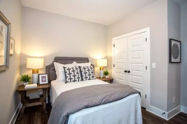 Building Photo - 4009 Ashley Dr