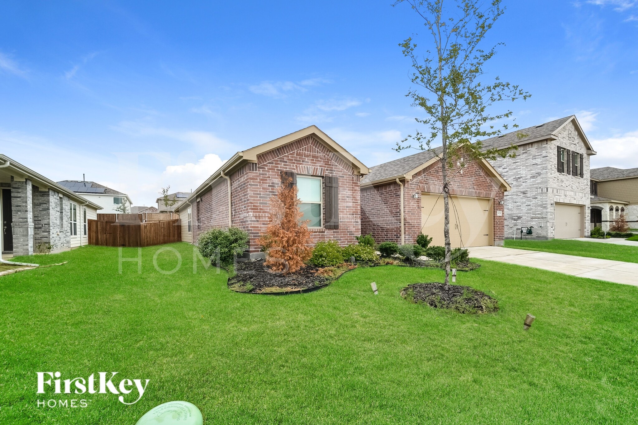 Building Photo - 2628 Warren Ln