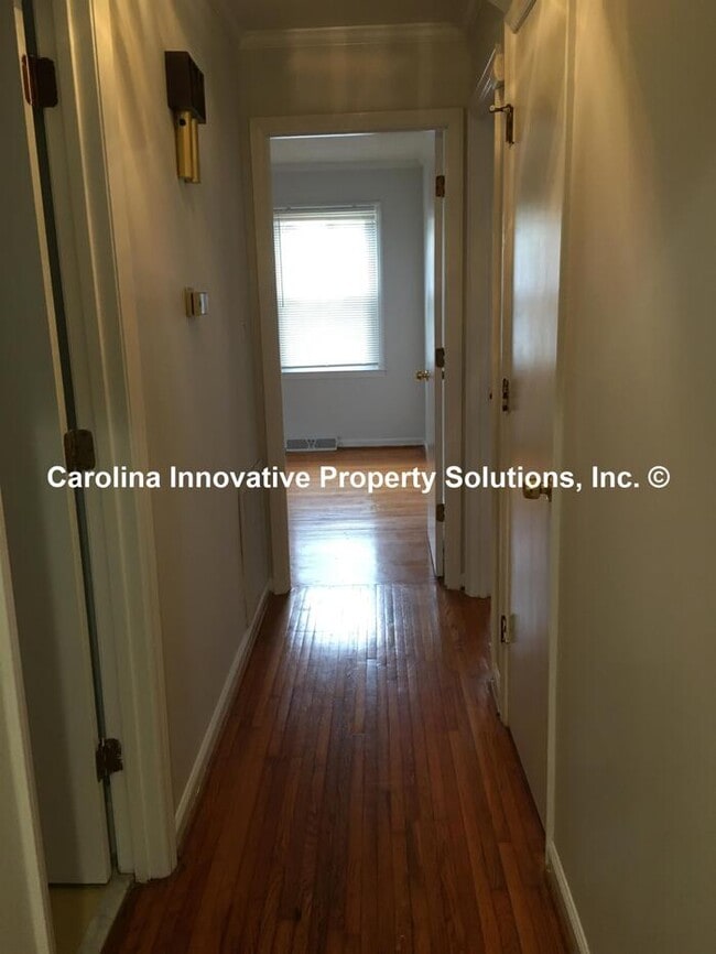 Building Photo - 7622 Helmdale Ave