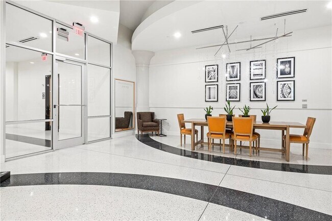 Building Photo - 860 Peachtree St NE