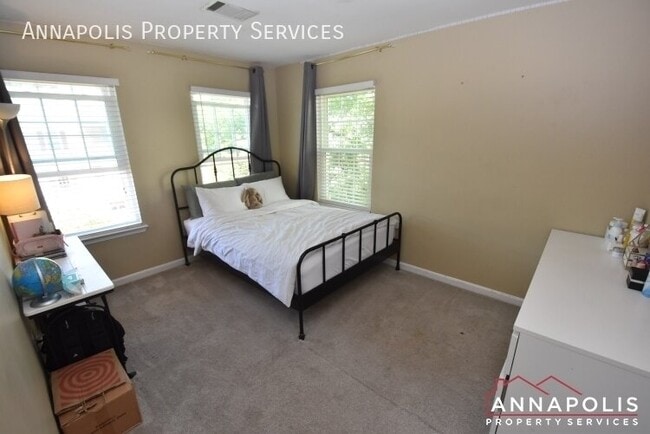 Building Photo - 2711 Summers Ridge Dr