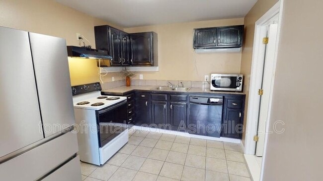 Building Photo - 50 Ledbetter Rd