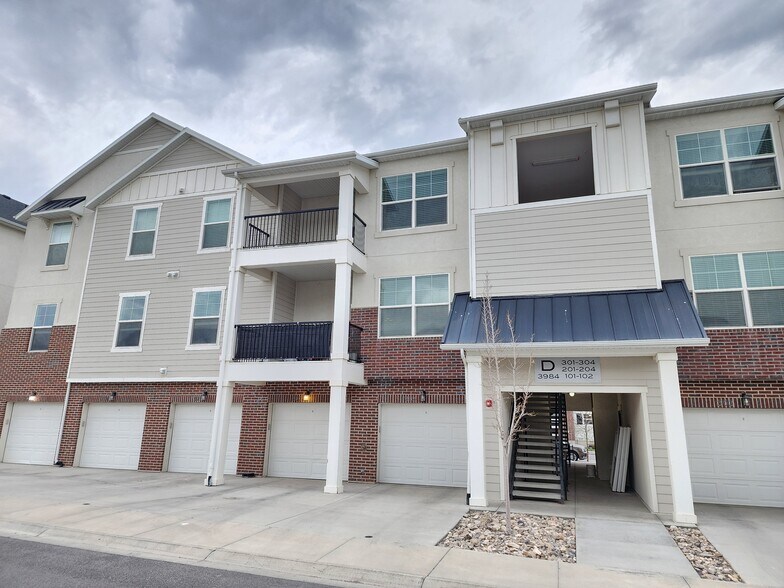 Building Photo - 3984 W 1850 N