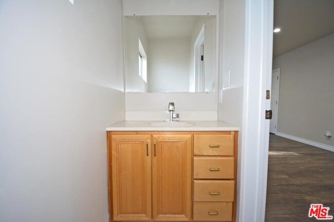 Building Photo - 9616 Gerald Ave