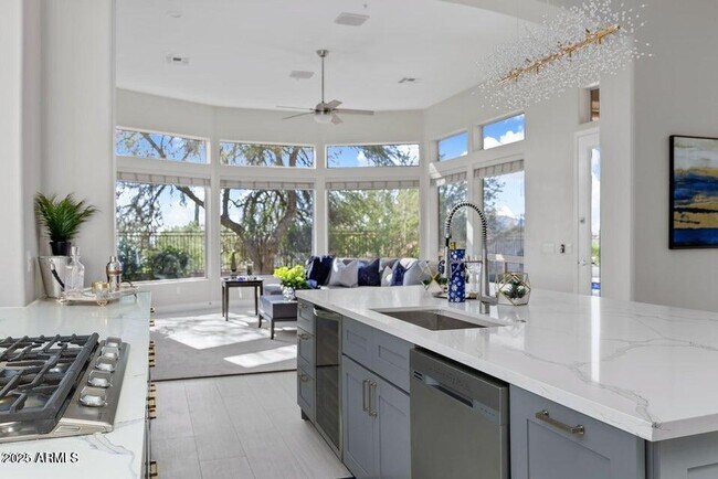 Building Photo - 10923 E Bahia Dr
