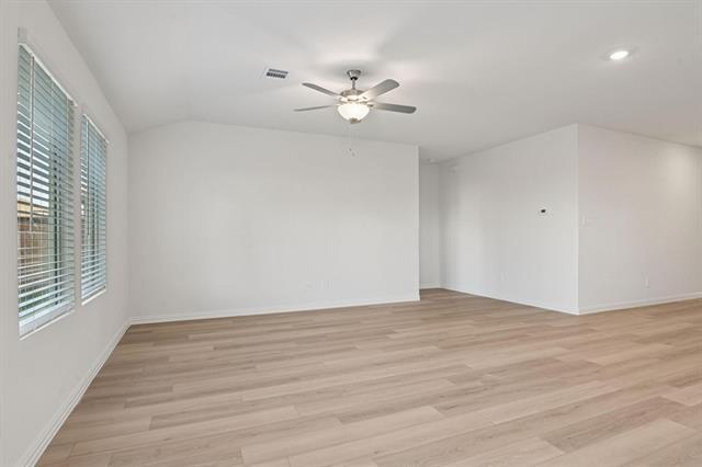 Building Photo - 700 London Town Ln