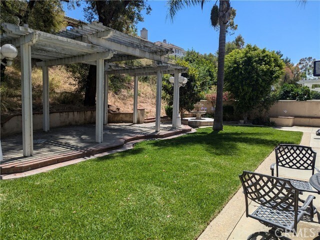 Building Photo - 18536 Vantage Pointe Dr