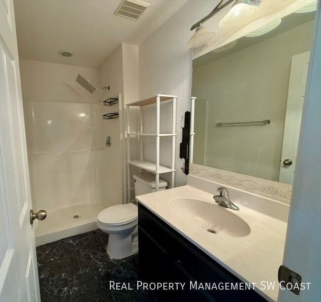 Building Photo - 5172 Leeds Rd