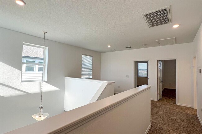 Building Photo - 15589 Willow Arbor Cir