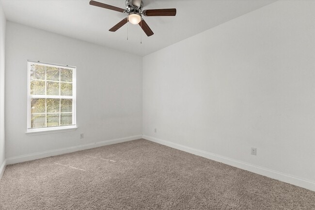 Building Photo - 3045 Barling St