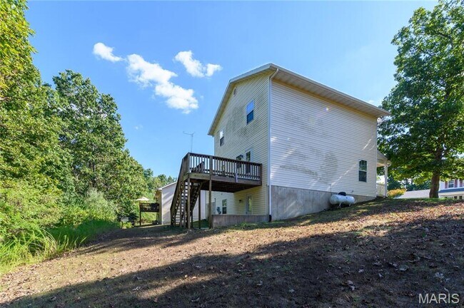 Building Photo - Amazing 4 bedroom 3.5 Bath house