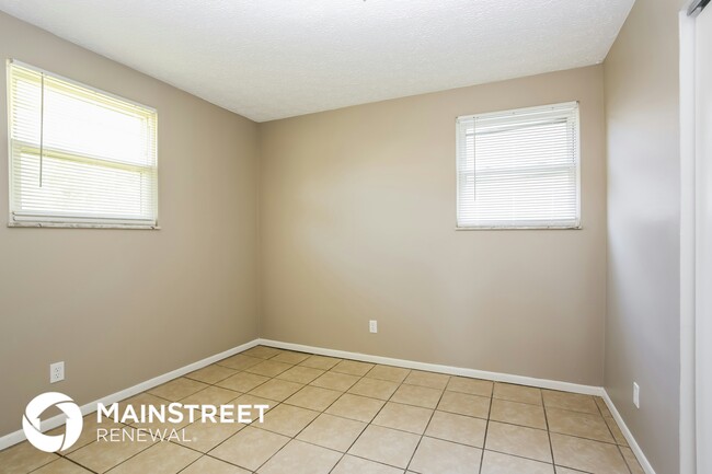 Building Photo - 1305 Coburg Rd