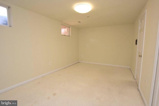 Building Photo - 7919 Blue Gray Cir