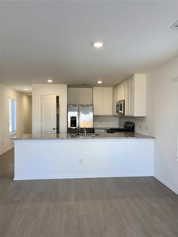 Building Photo - 2007 Delphine Dr