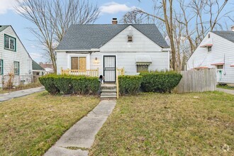 Building Photo - 3 bedroom bungalow $1300/month