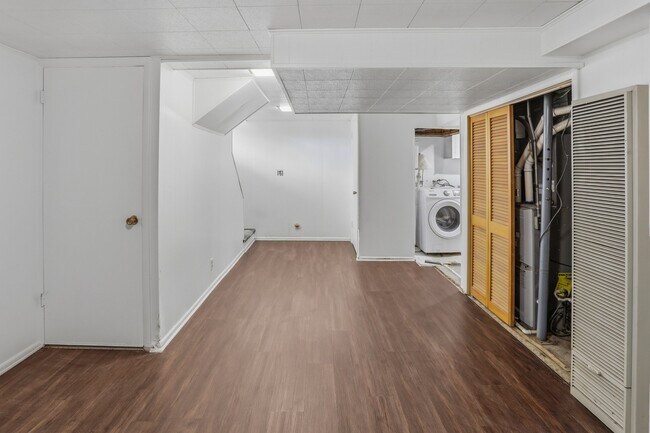 Building Photo - 774 37th St