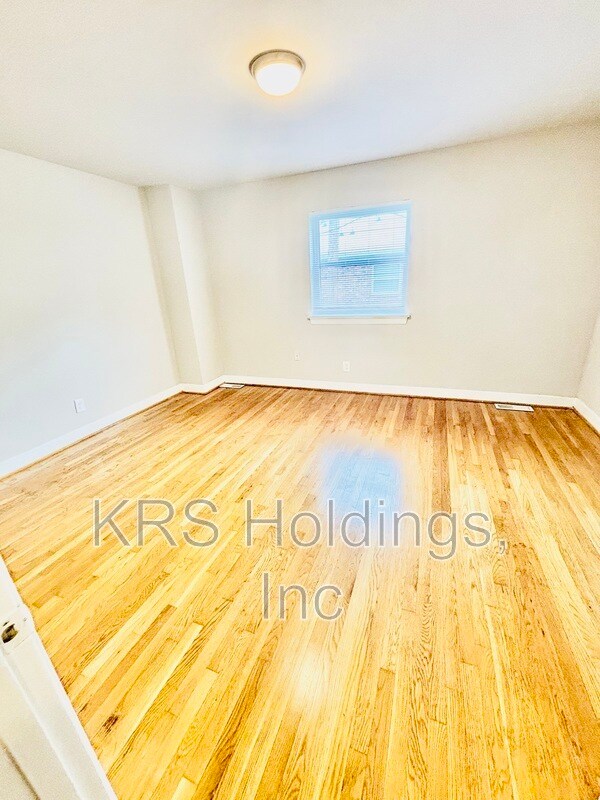 Building Photo - 5239 Goolsby Ct