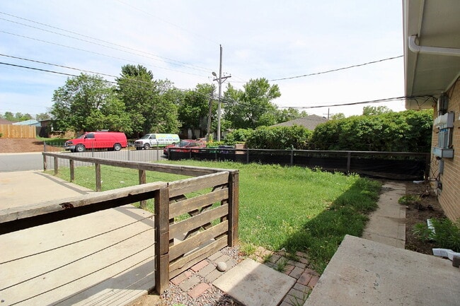 Building Photo - 3614 N Monaco St Pkwy