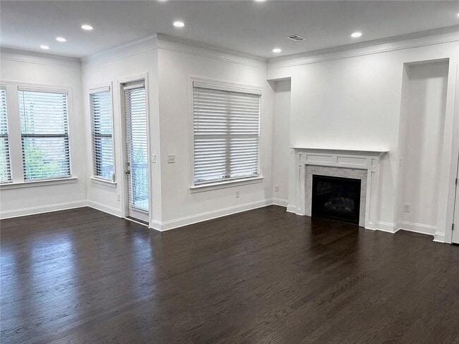 Building Photo - 3756 Huger Pl