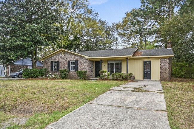 Building Photo - 4461 Jenwood St