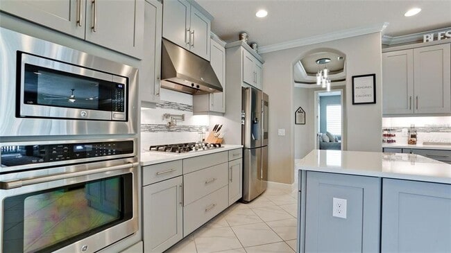 Building Photo - 5738 Hydrangea Cir