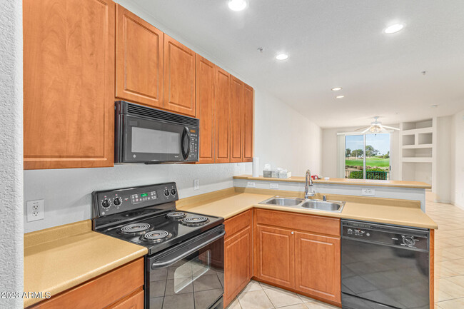 Building Photo - 6535 E Superstition Springs Blvd