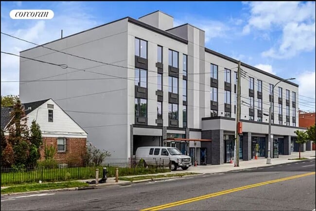 Building Photo - 83-15 Parsons Blvd