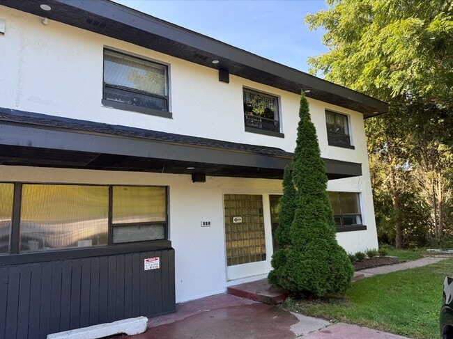 Building Photo - 10245 Dixie Hwy