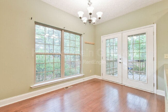 Building Photo - 11 Berg Strasse