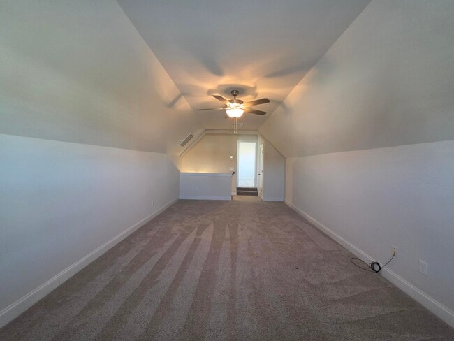 Building Photo - 3360 Rustic Dr
