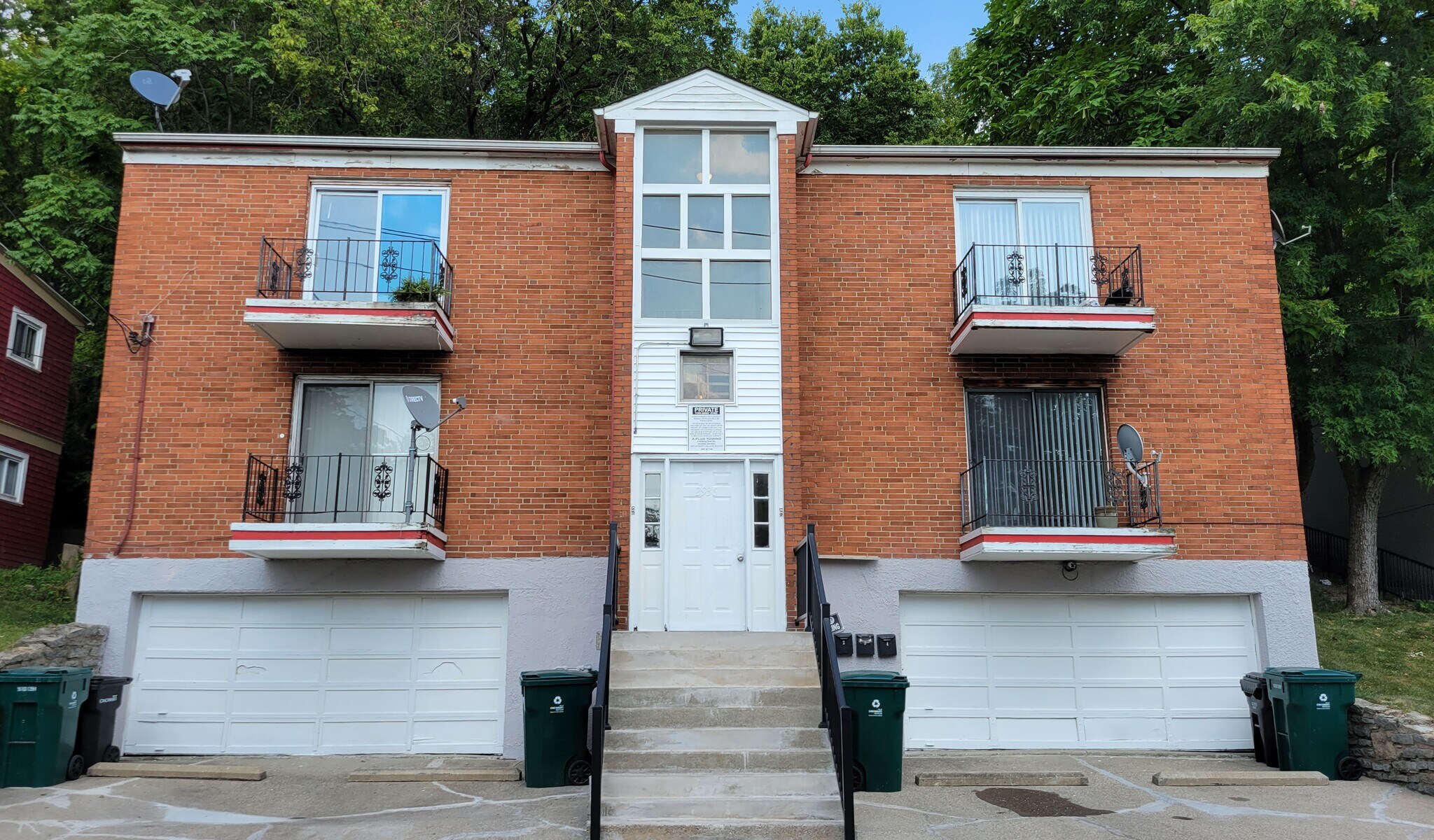 Building Photo - 2936 W McMicken Ave