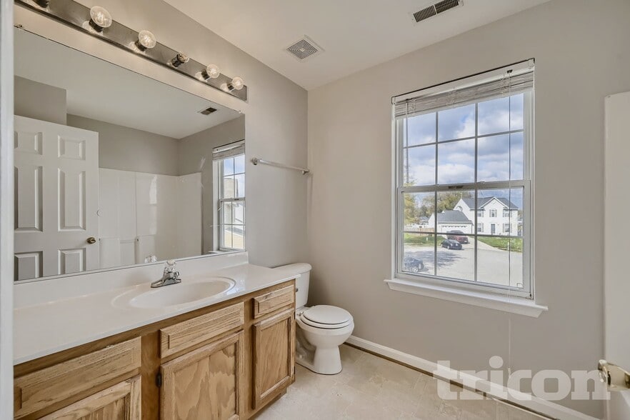 Building Photo - 5125 Cals Ct